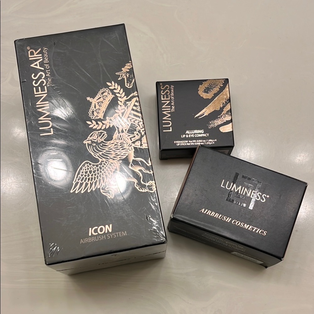NEW Luminess Icin Airbrush System and Cosmetics
